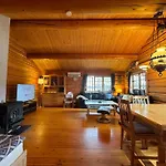 Traditional Norwegian Log Cabin With Sauna By The Sea Tornes