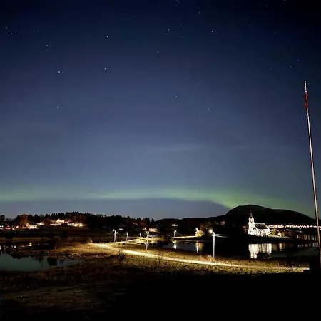 Holiday home Traditional Norwegian Log Cabin With Sauna By The Sea Tornes