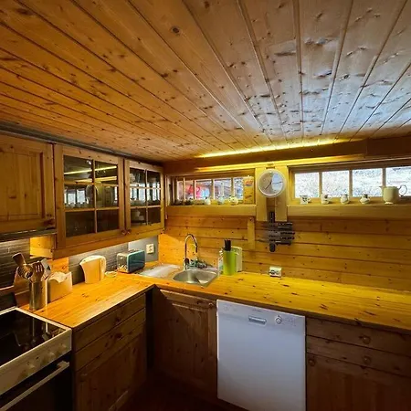 Traditional Norwegian Log Cabin With Sauna By The Sea Tornes