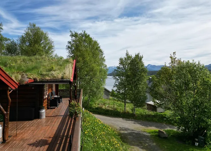 Traditional Norwegian Log Cabin With Sauna By The Sea * Tornes